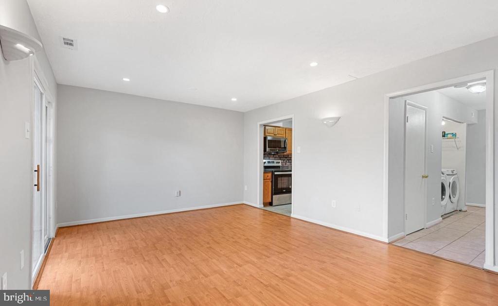 1111 MARCY AVE