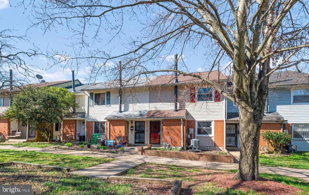 1111 MARCY AVE