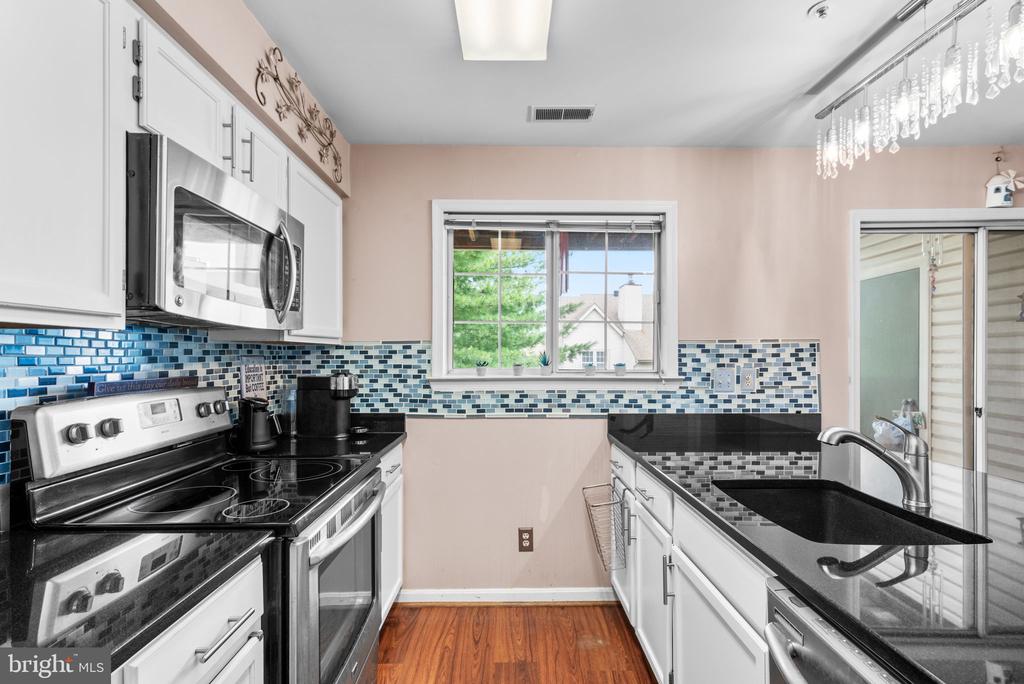 14239 JIB STREET Unit: 21