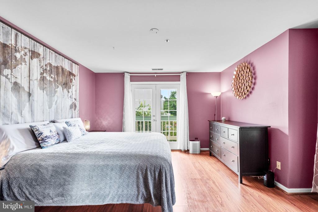14239 JIB STREET Unit: 21