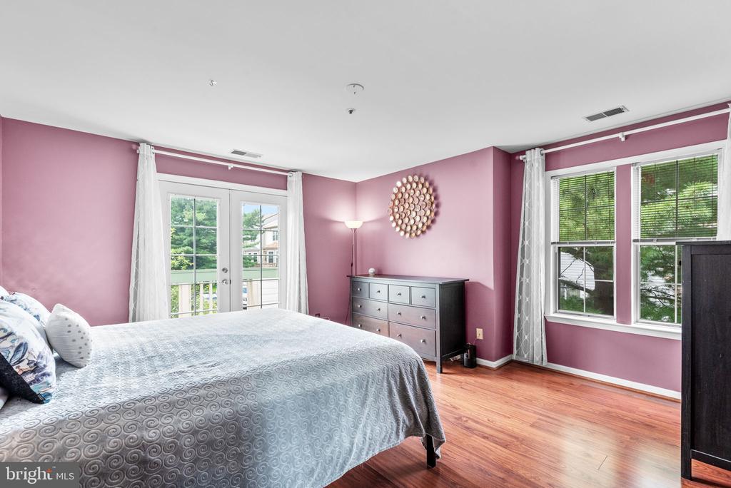 14239 JIB STREET Unit: 21