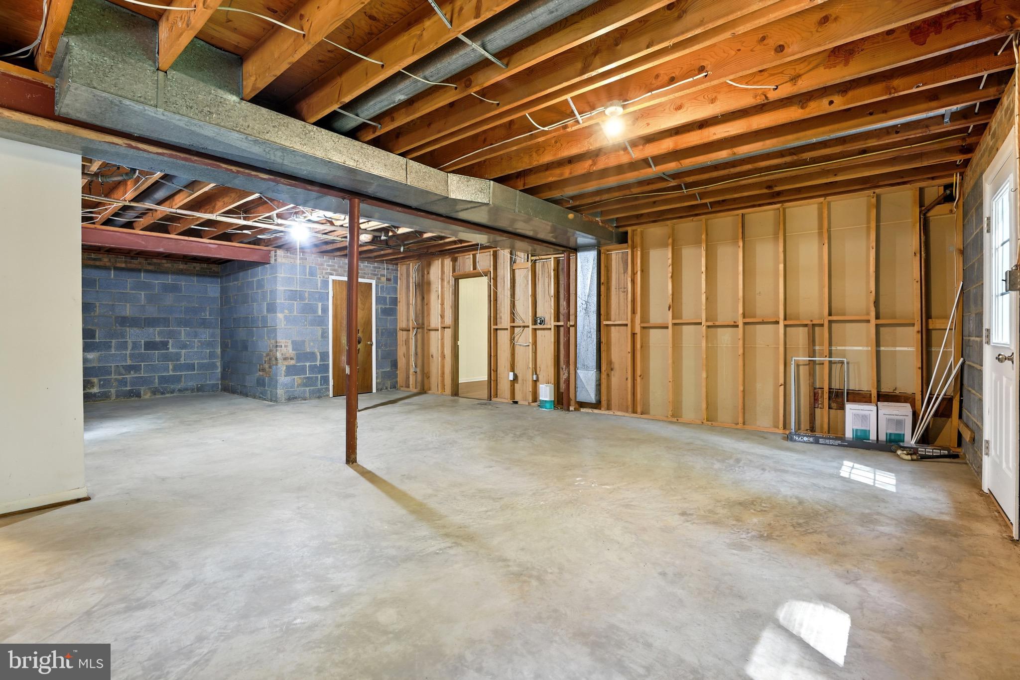 2710 HIDDEN VALLEY ROAD