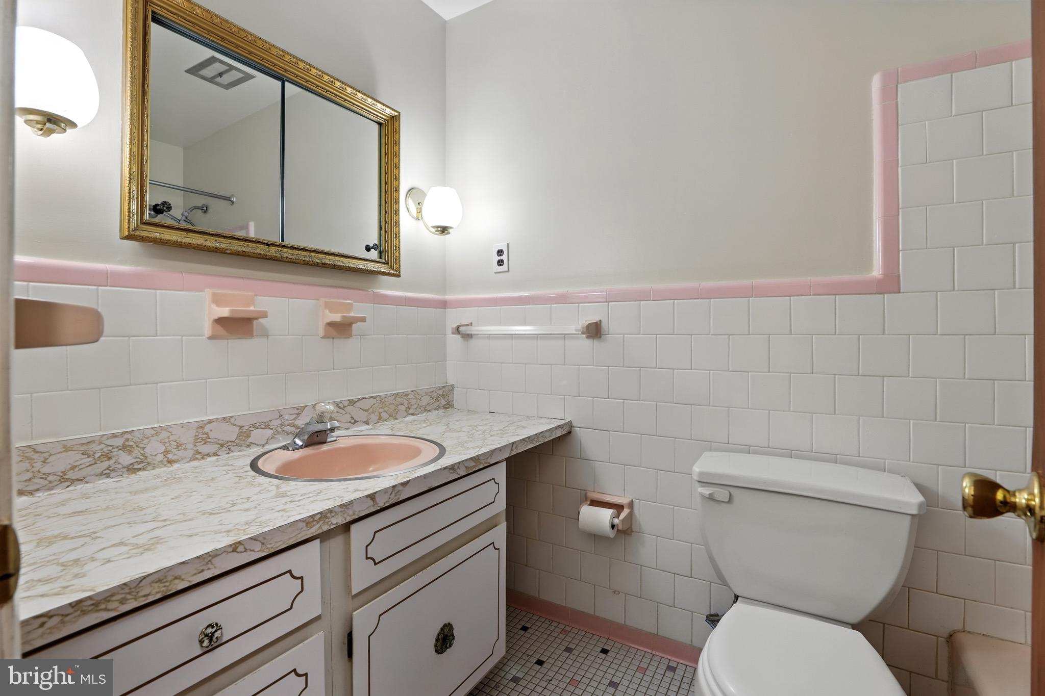 2710 HIDDEN VALLEY ROAD