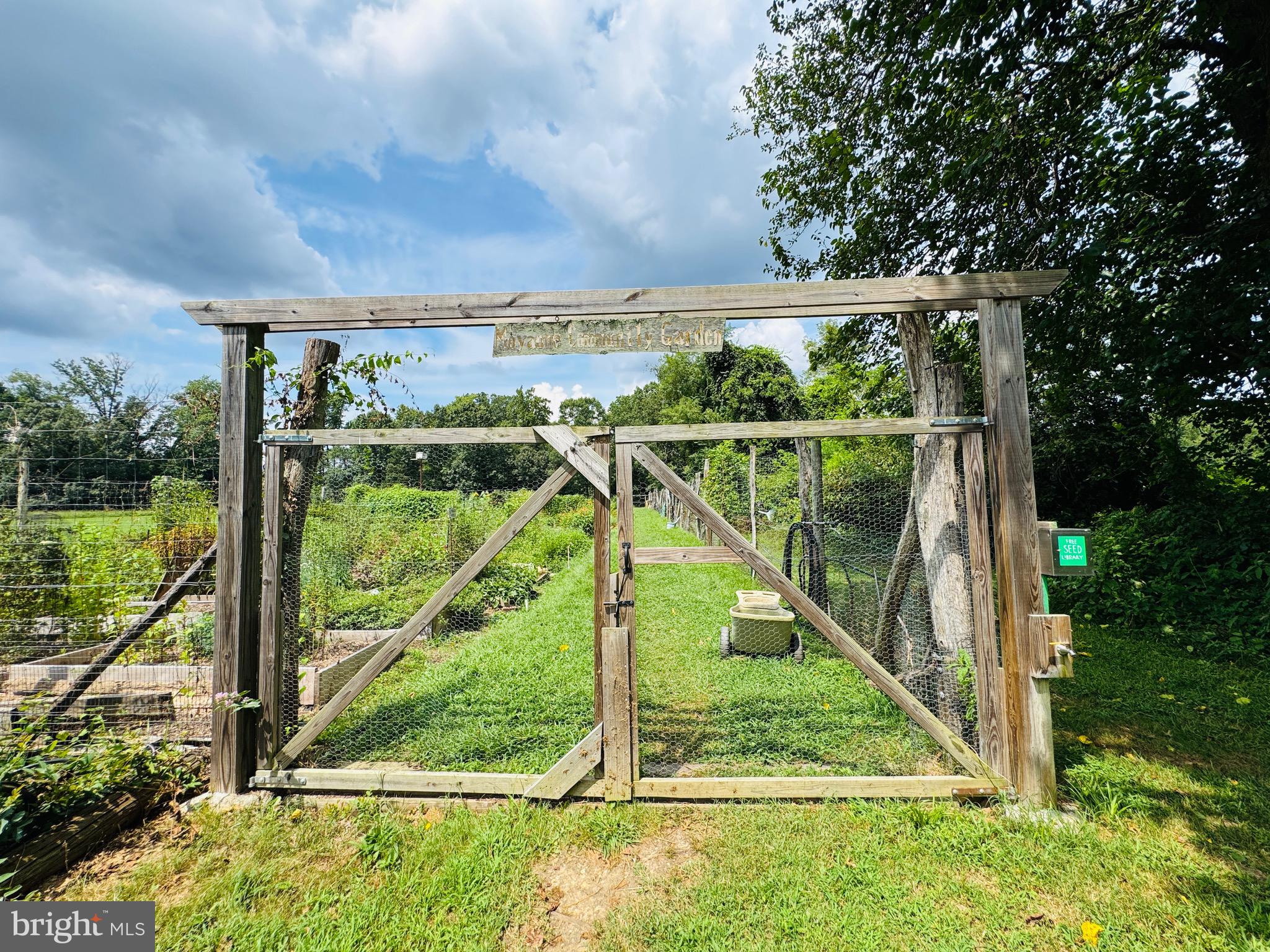 2710 HIDDEN VALLEY ROAD