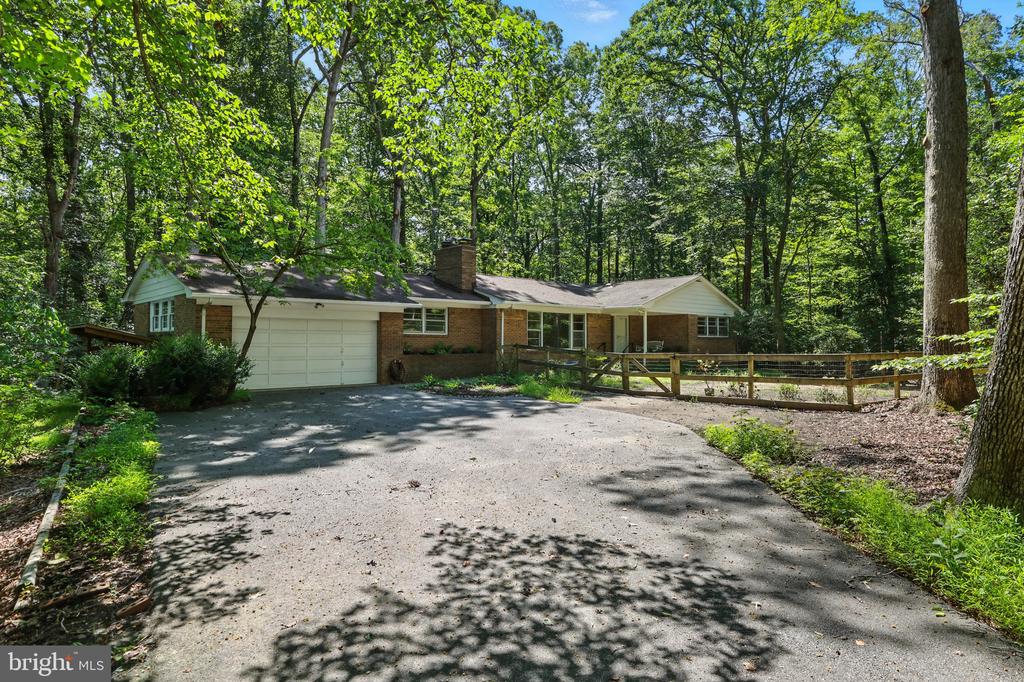 2710 HIDDEN VALLEY ROAD