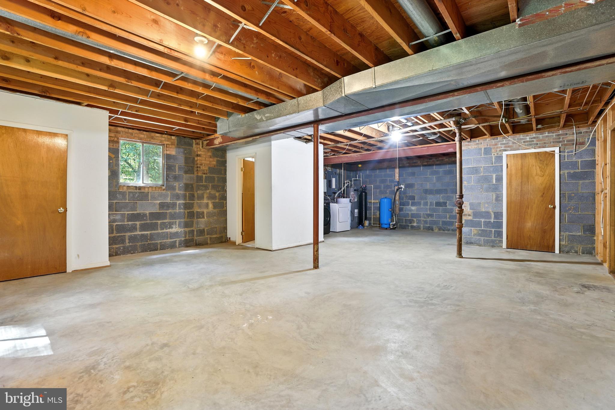 2710 HIDDEN VALLEY ROAD