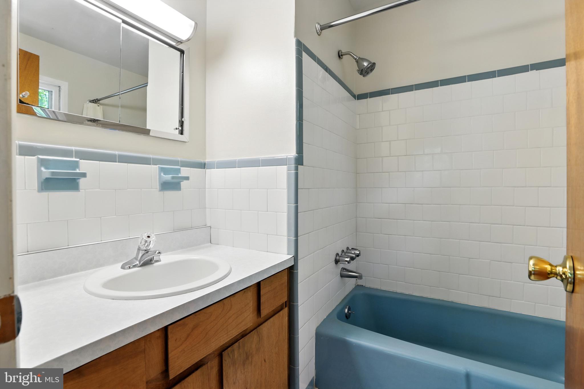 2710 HIDDEN VALLEY ROAD