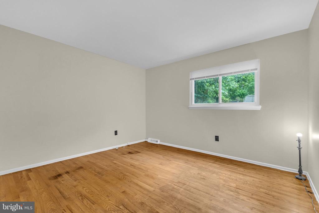 8000 DELLWOOD