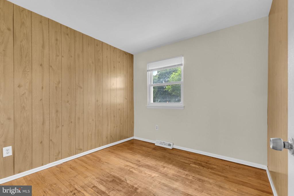 8000 DELLWOOD