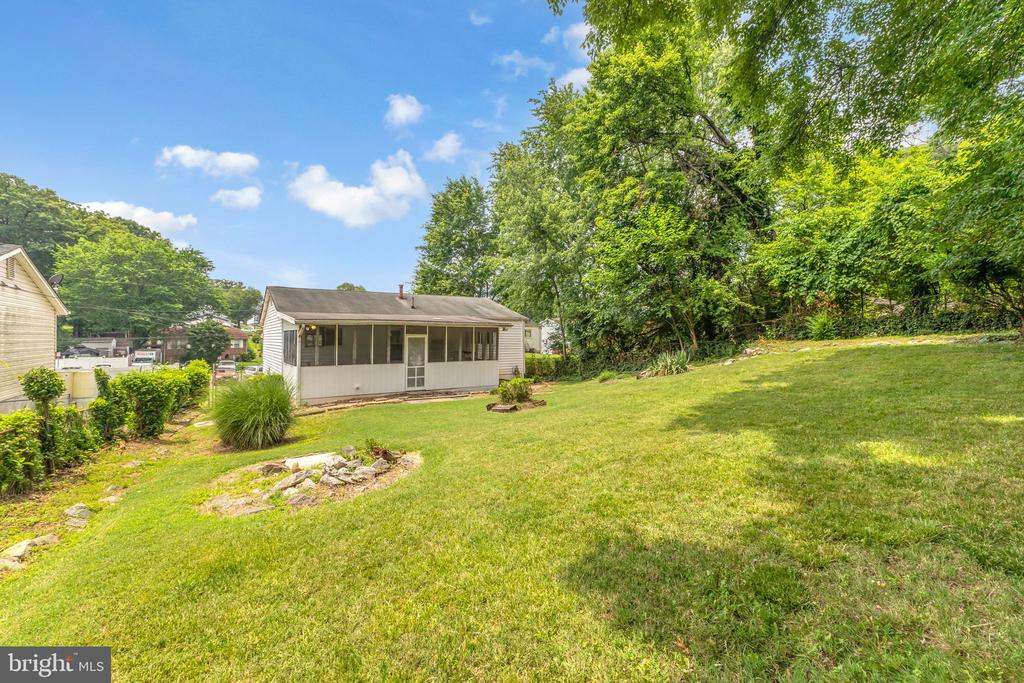 8000 DELLWOOD