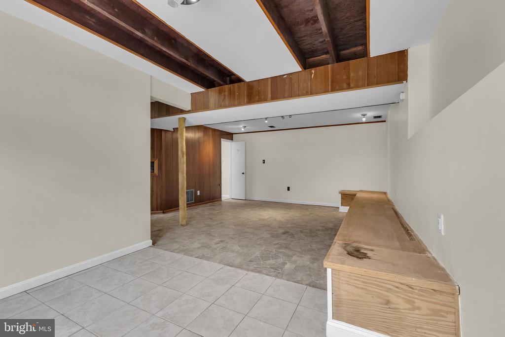 8000 DELLWOOD