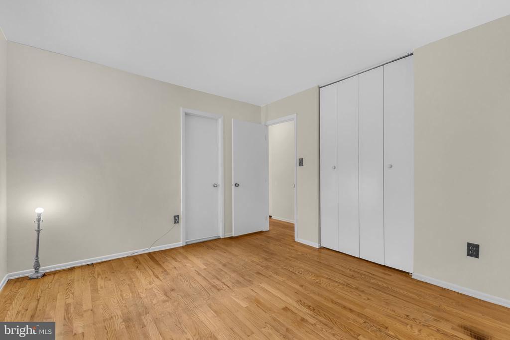 8000 DELLWOOD