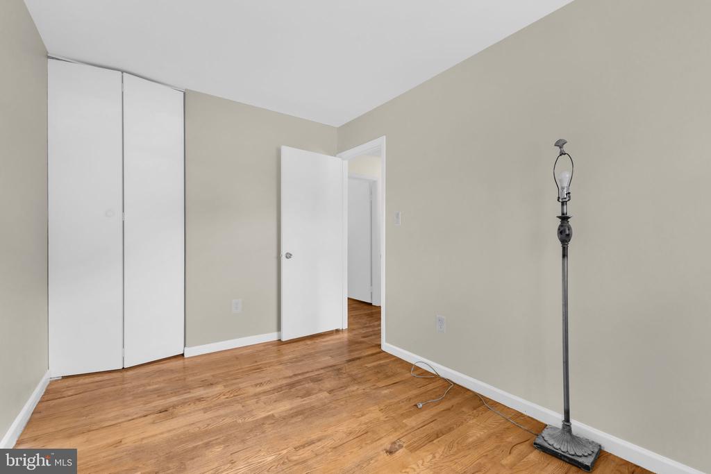 8000 DELLWOOD