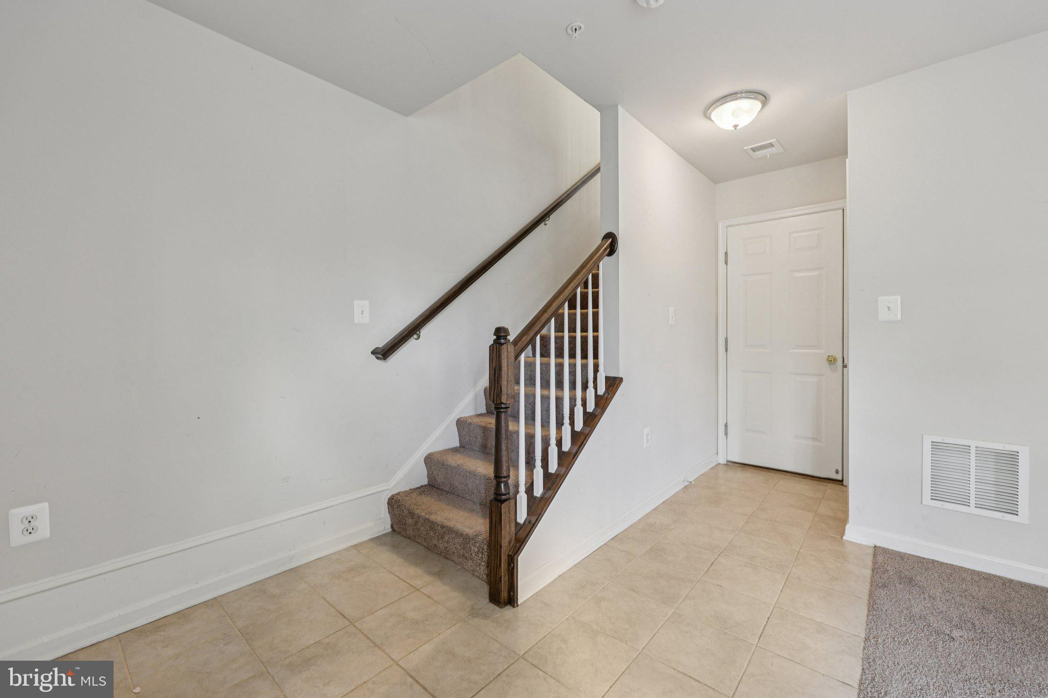 1613 WESBOURNE DRIVE