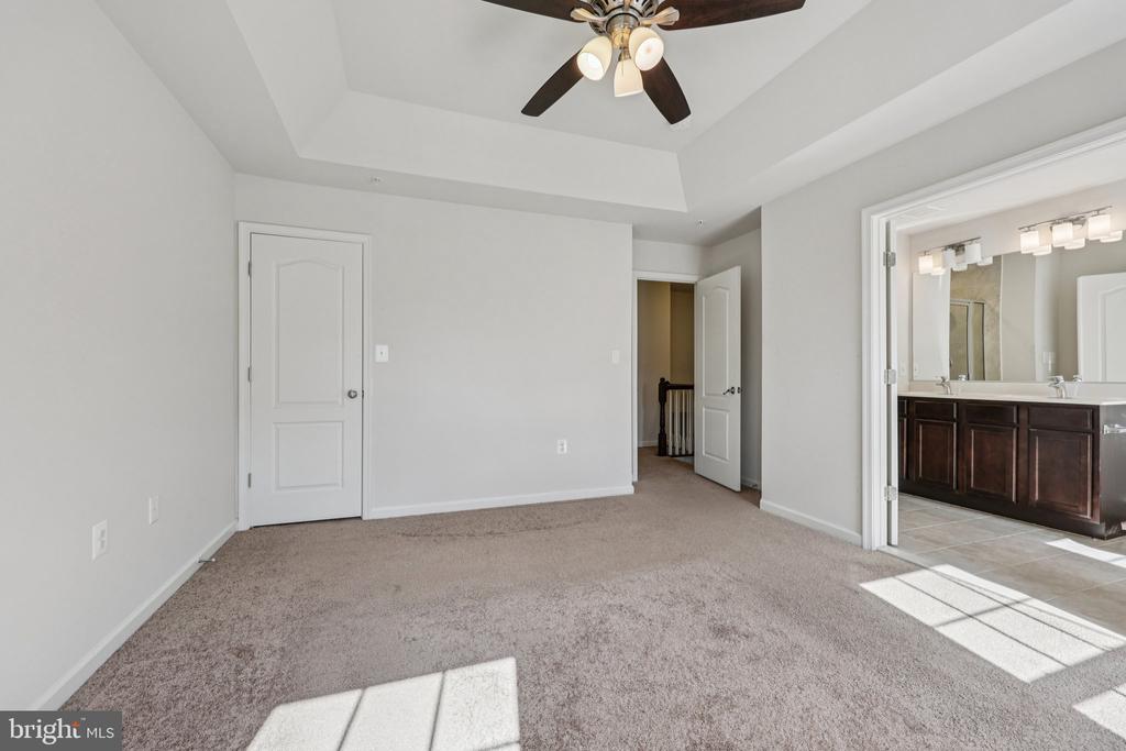 1613 WESBOURNE DRIVE