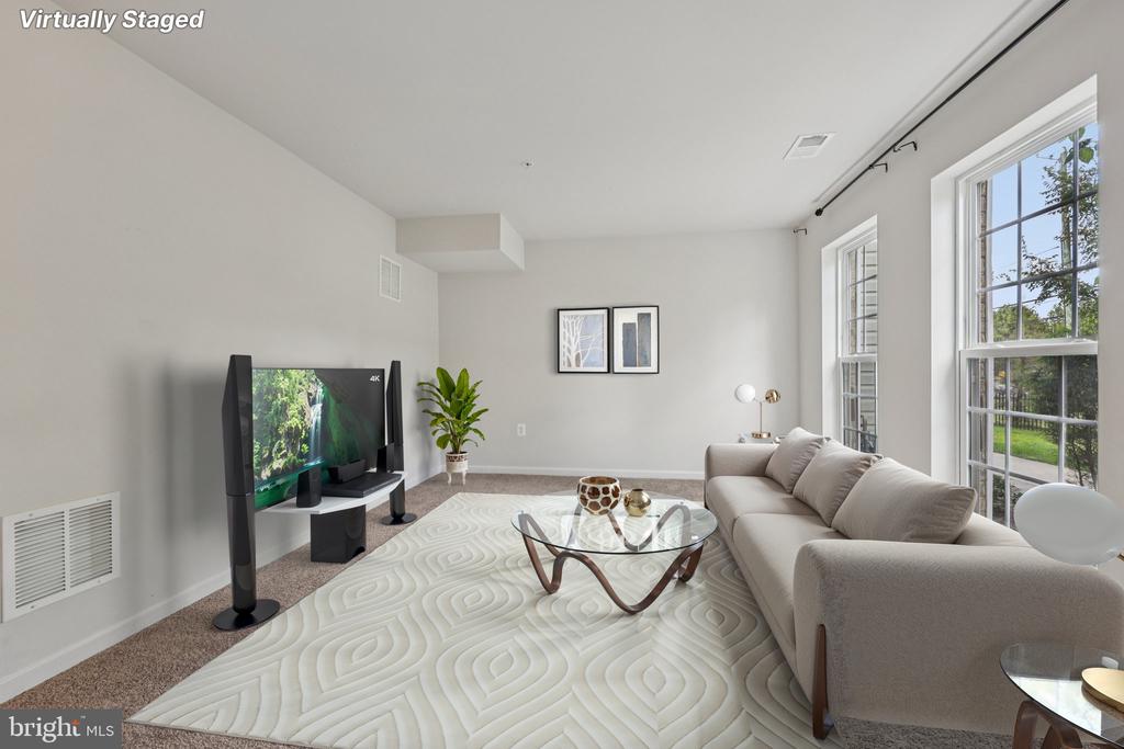 1613 WESBOURNE DRIVE