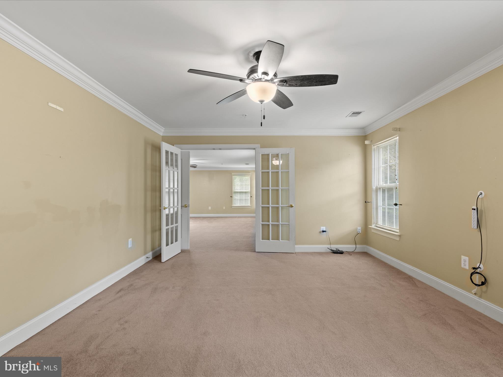 1212 GRANADA STREET