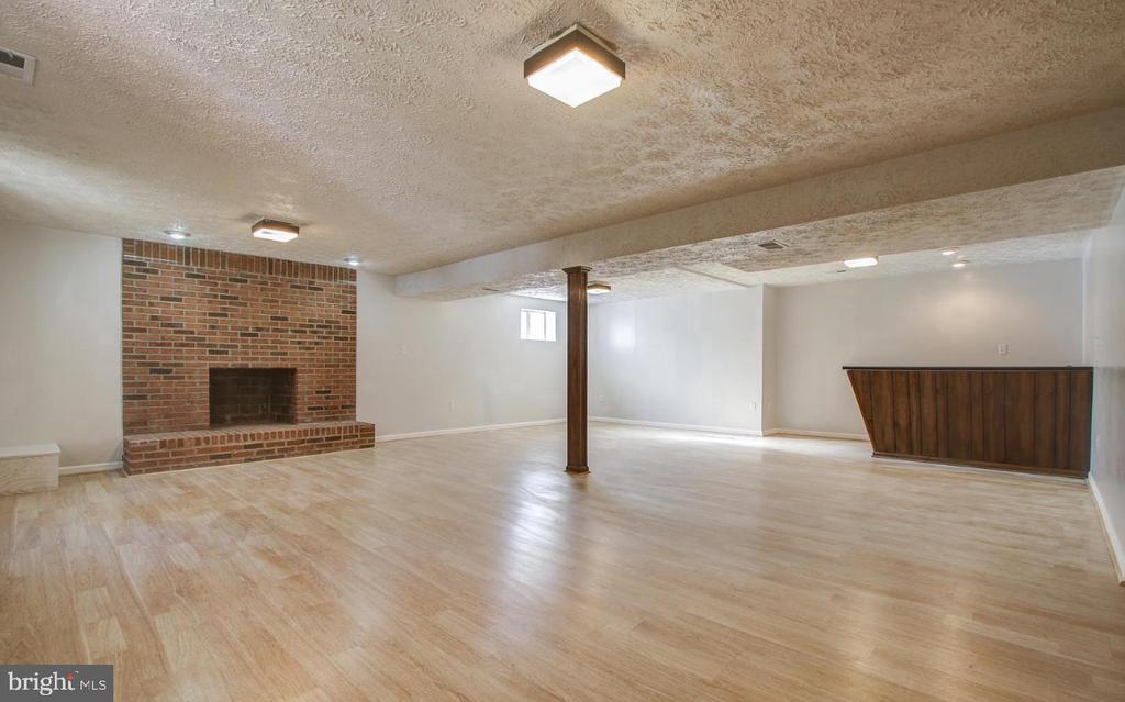 11904 ATEN STREET