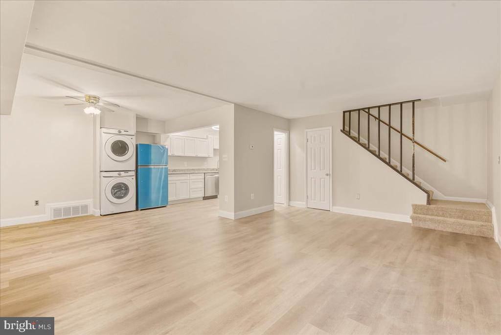 2312 EWING AVENUE Unit: 2