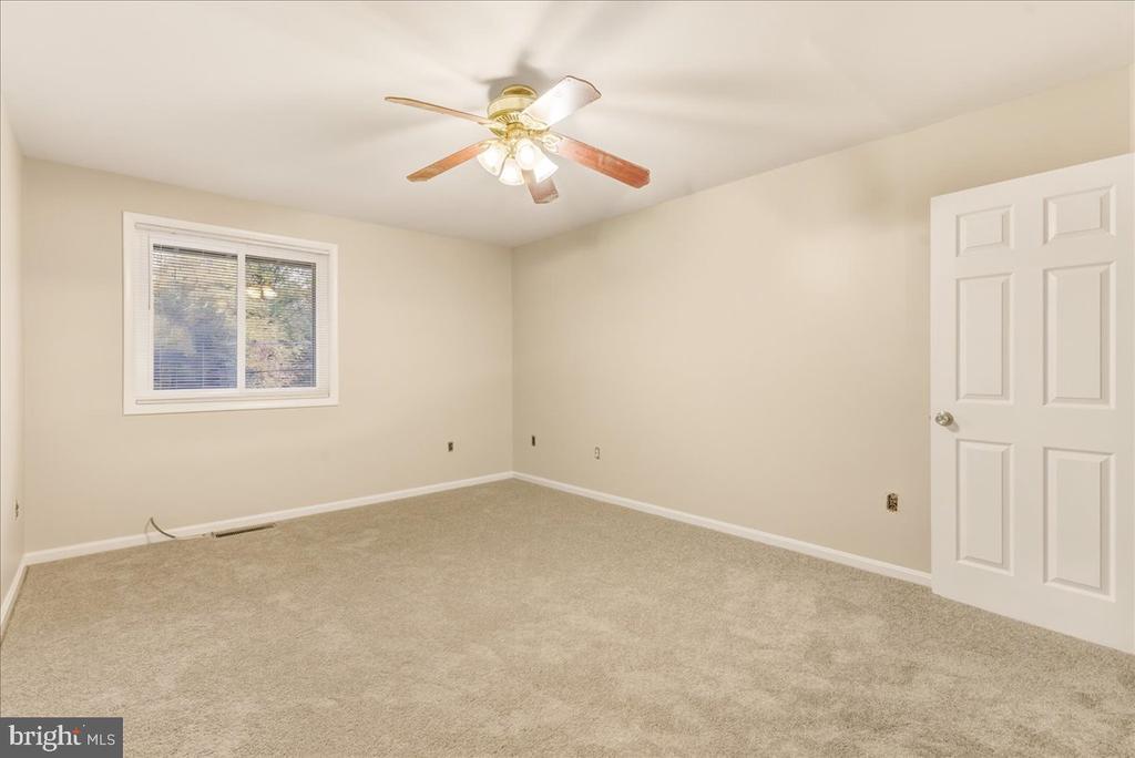 2312 EWING AVENUE Unit: 2