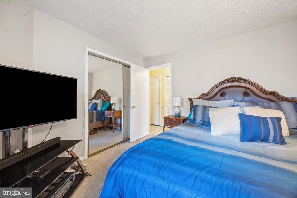 14106 WILLIAM STREET 19-B