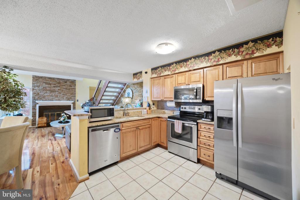 14106 WILLIAM STREET 19-B