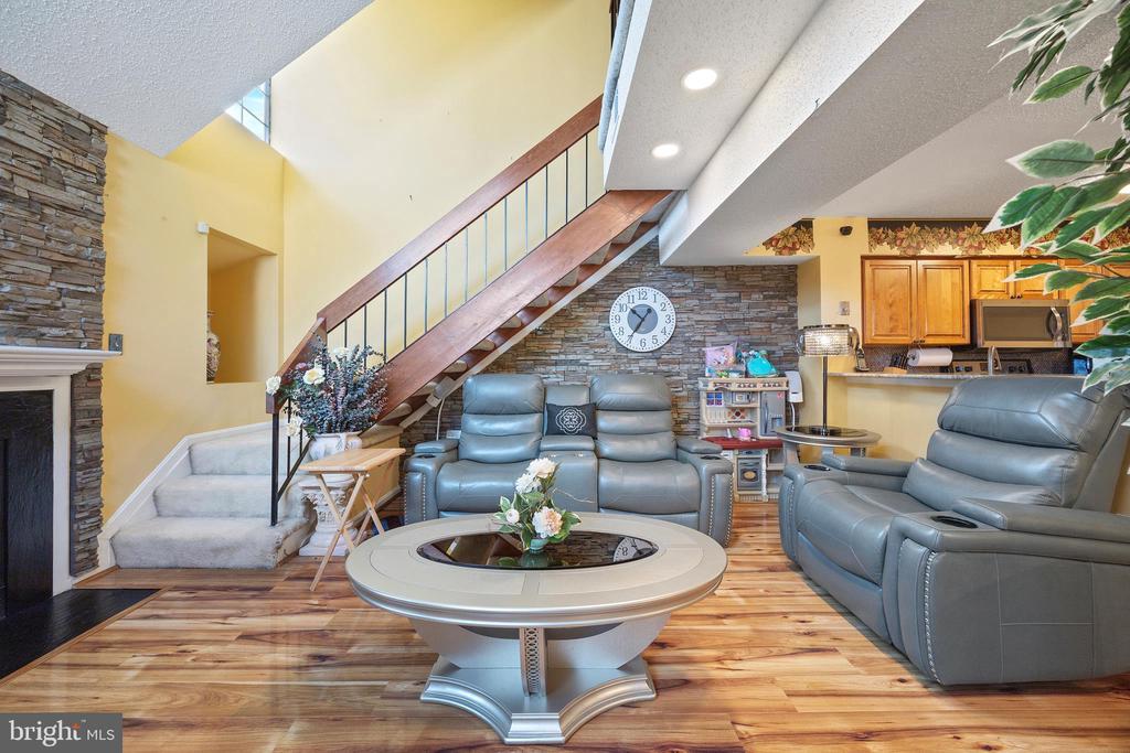14106 WILLIAM STREET 19-B