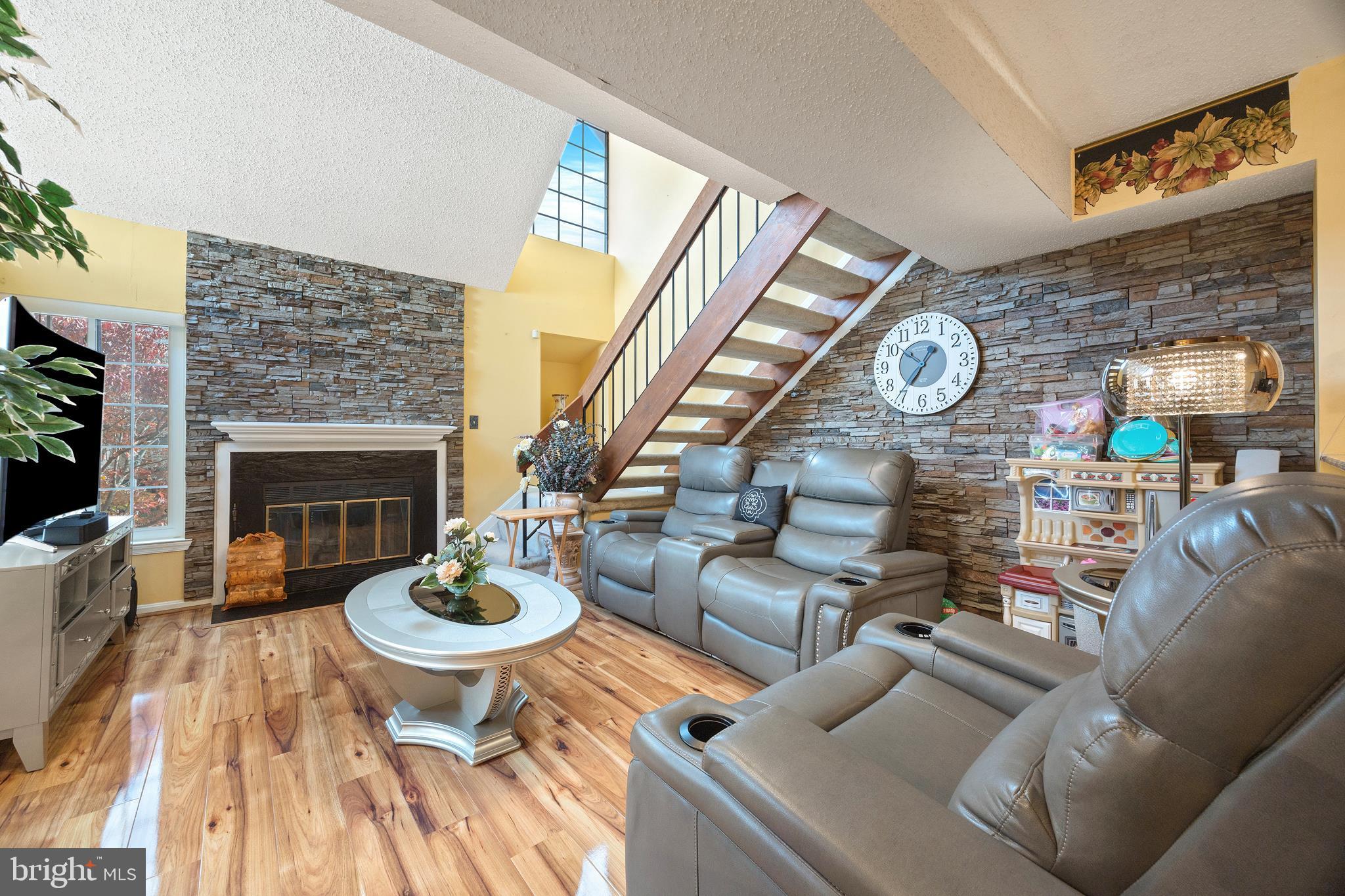 14106 WILLIAM STREET 19-B