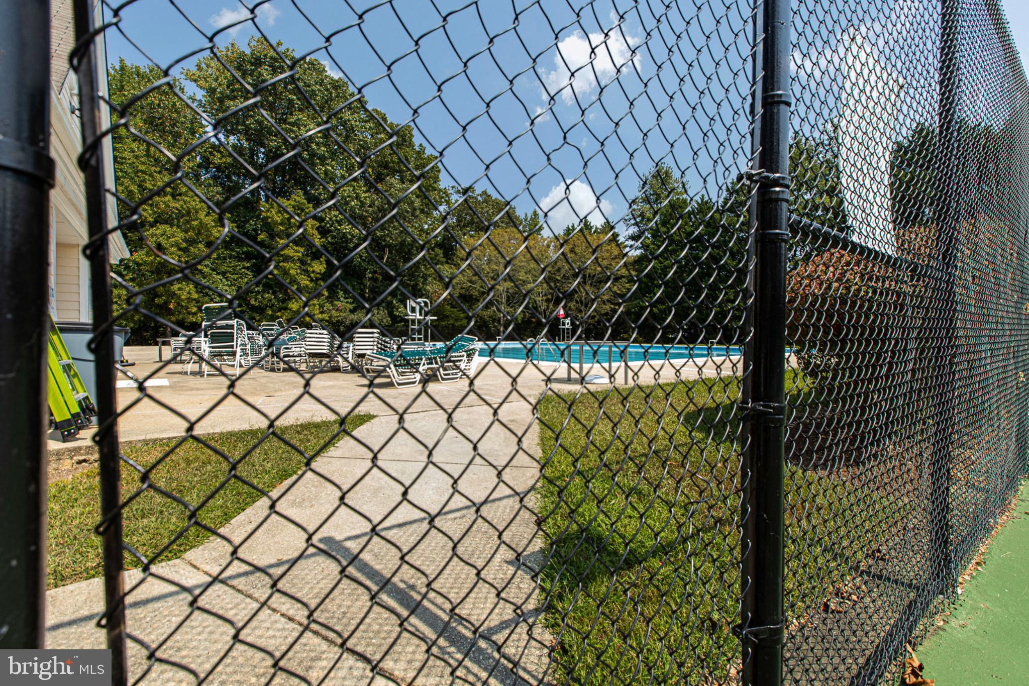 4423 BECKENHAM PLACE