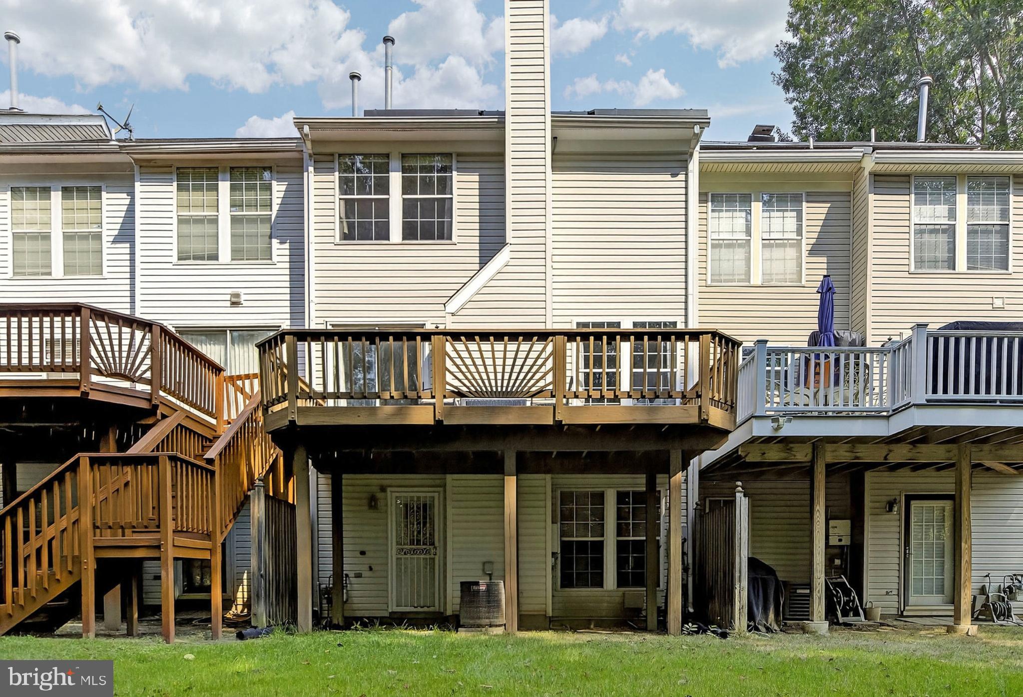 4423 BECKENHAM PLACE