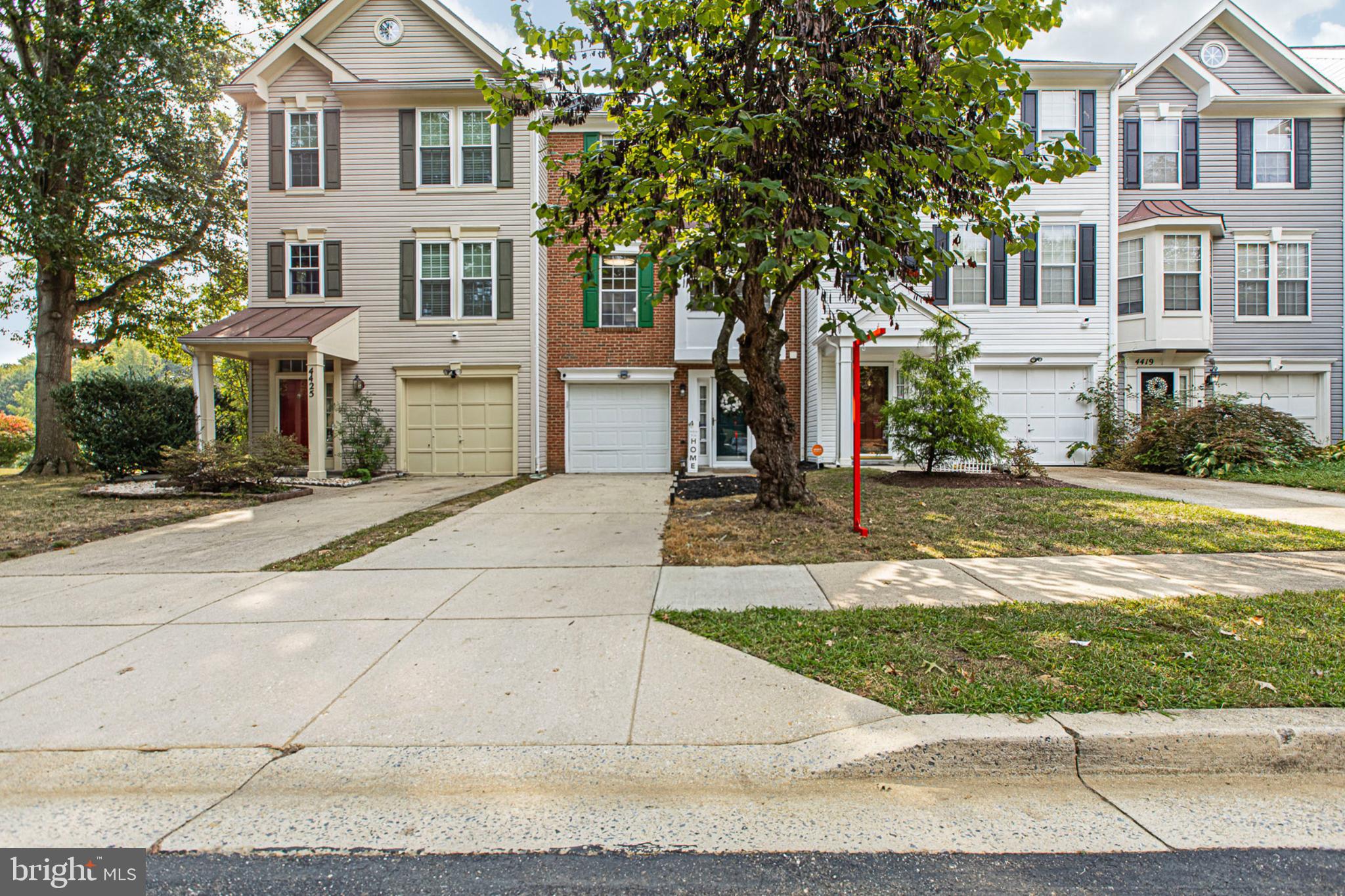 4423 BECKENHAM PLACE