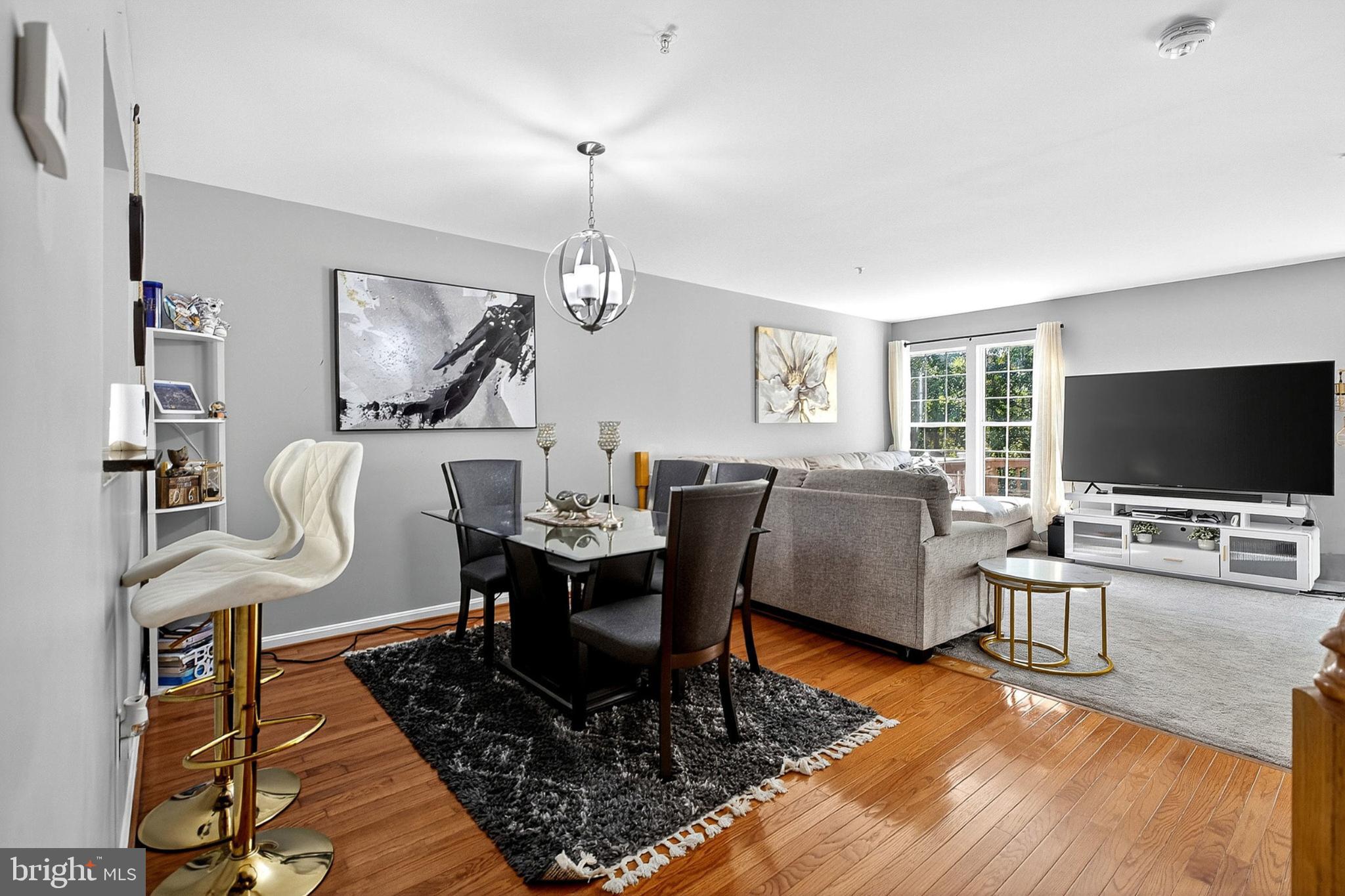 4423 BECKENHAM PLACE