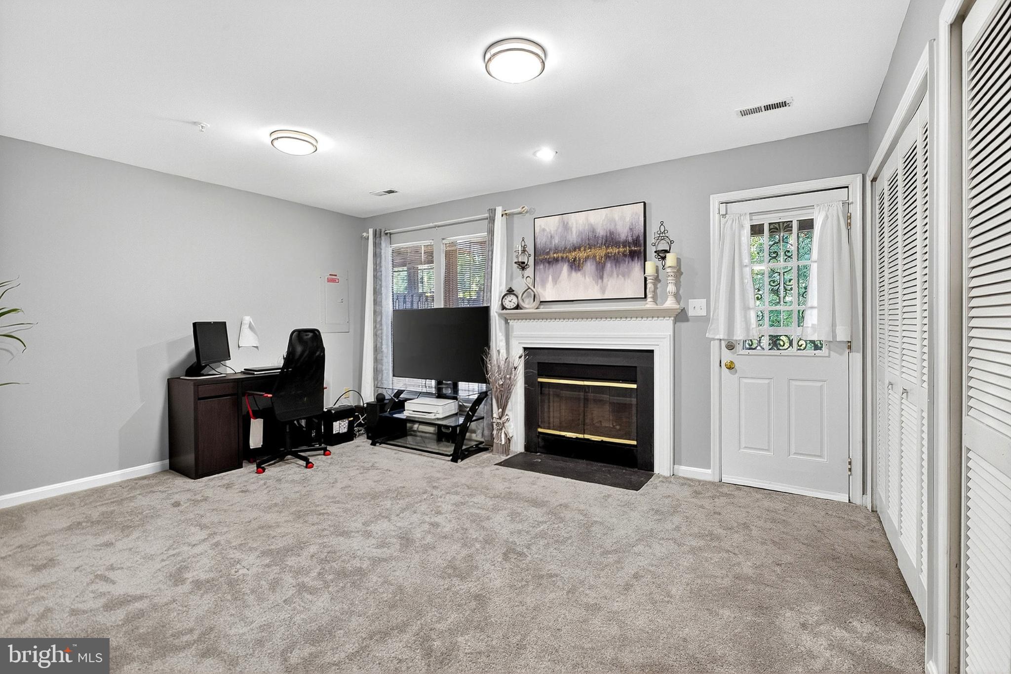 4423 BECKENHAM PLACE