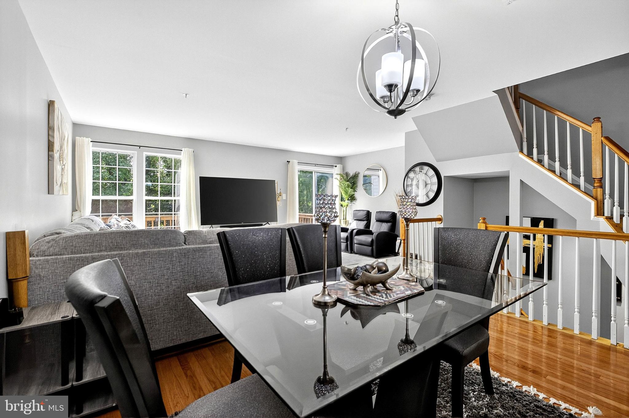 4423 BECKENHAM PLACE