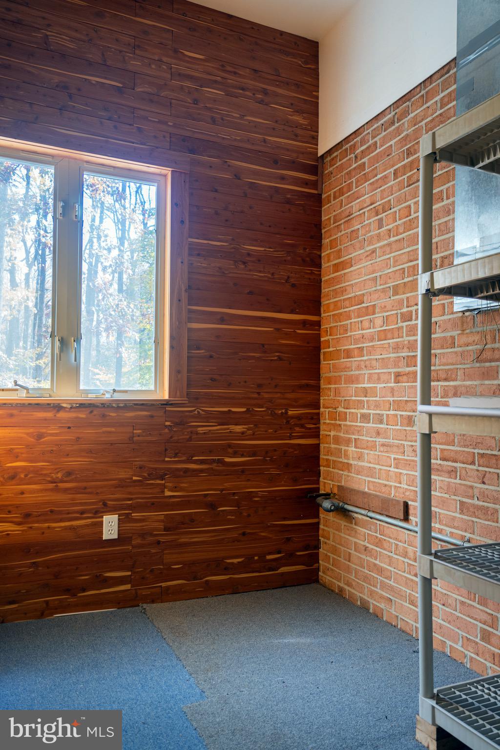 2720 HIDDEN VALLEY ROAD