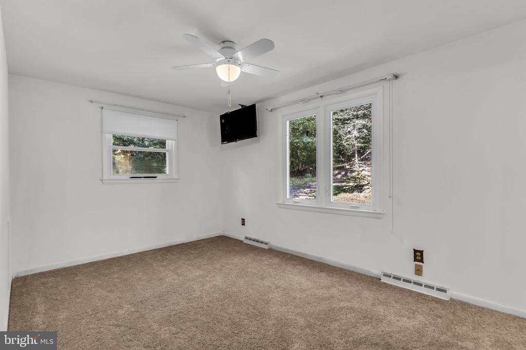 2720 HIDDEN VALLEY ROAD