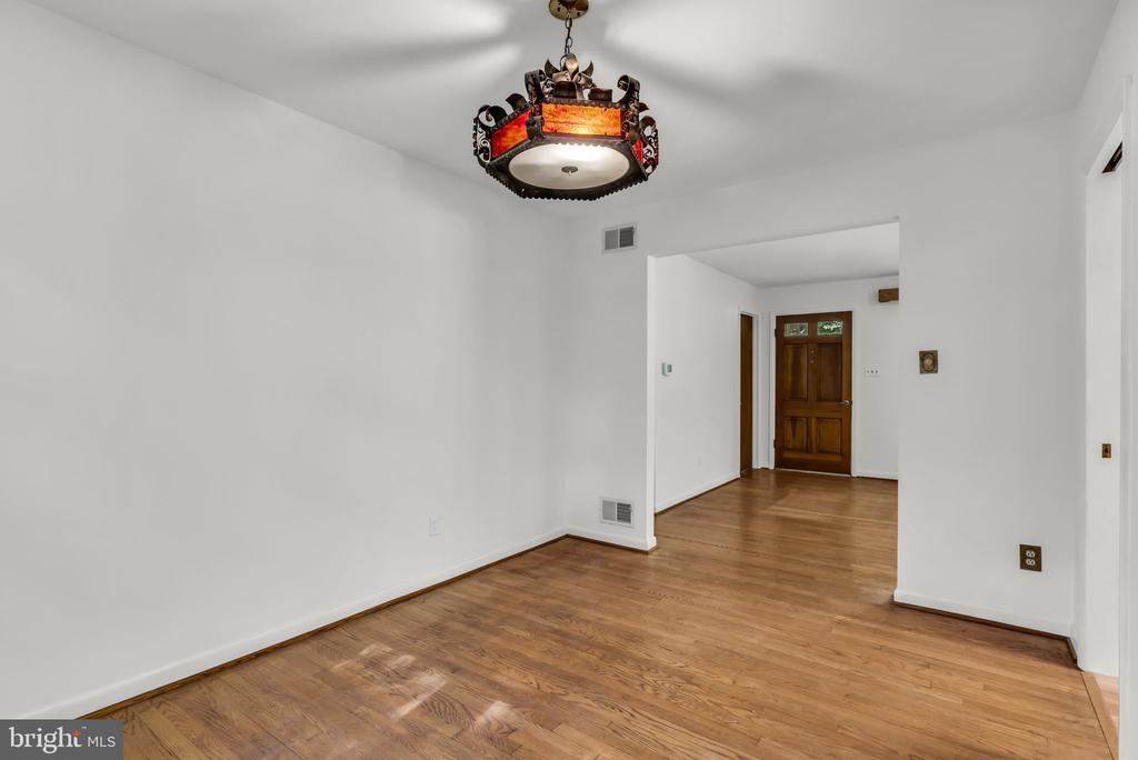 2720 HIDDEN VALLEY ROAD