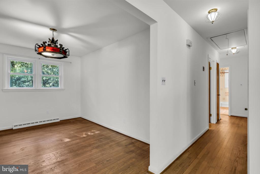 2720 HIDDEN VALLEY ROAD