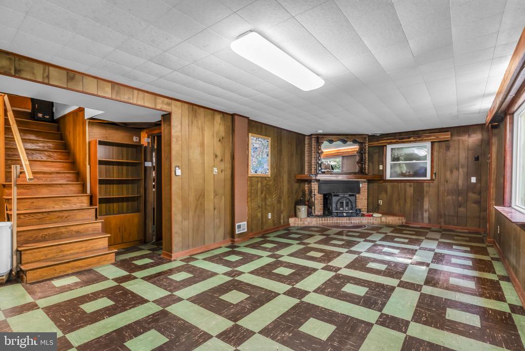 2720 HIDDEN VALLEY ROAD