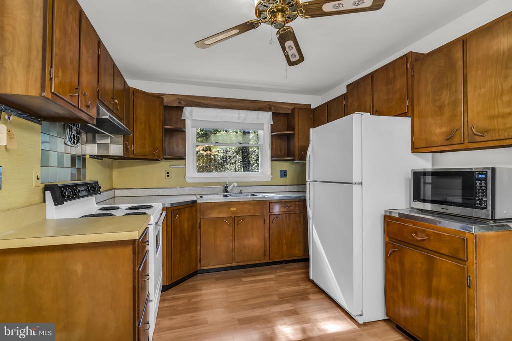 2720 HIDDEN VALLEY ROAD