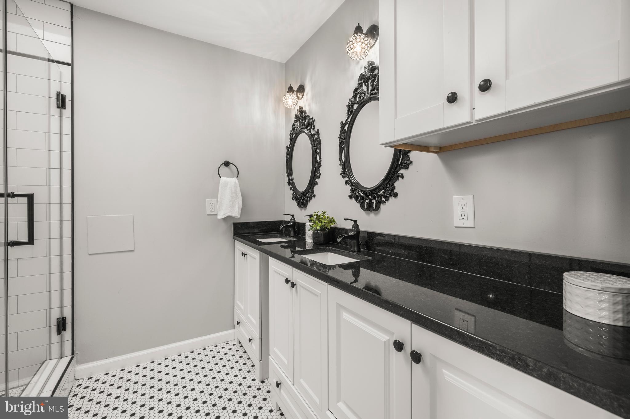 5408 NORLINDA CIRCLE