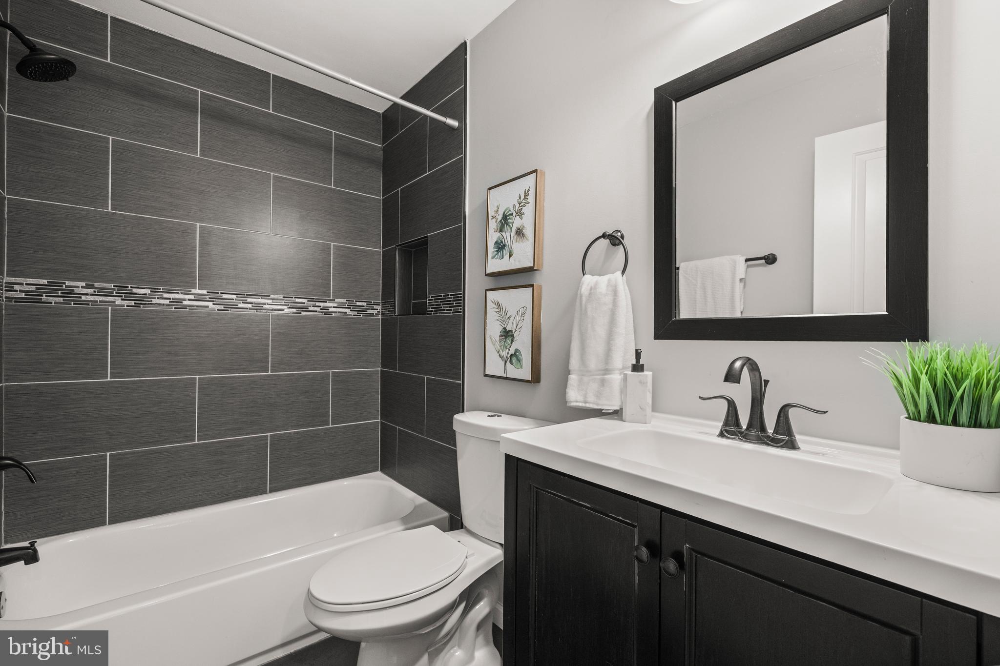 5408 NORLINDA CIRCLE