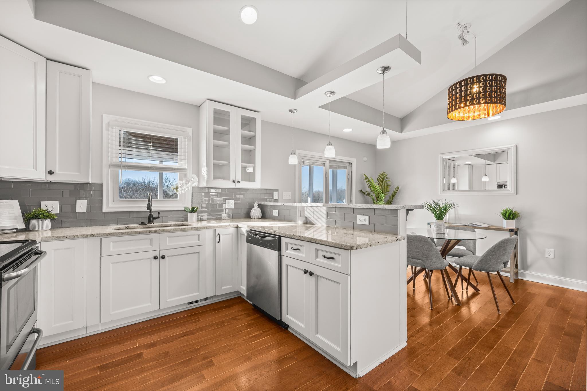 5408 NORLINDA CIRCLE