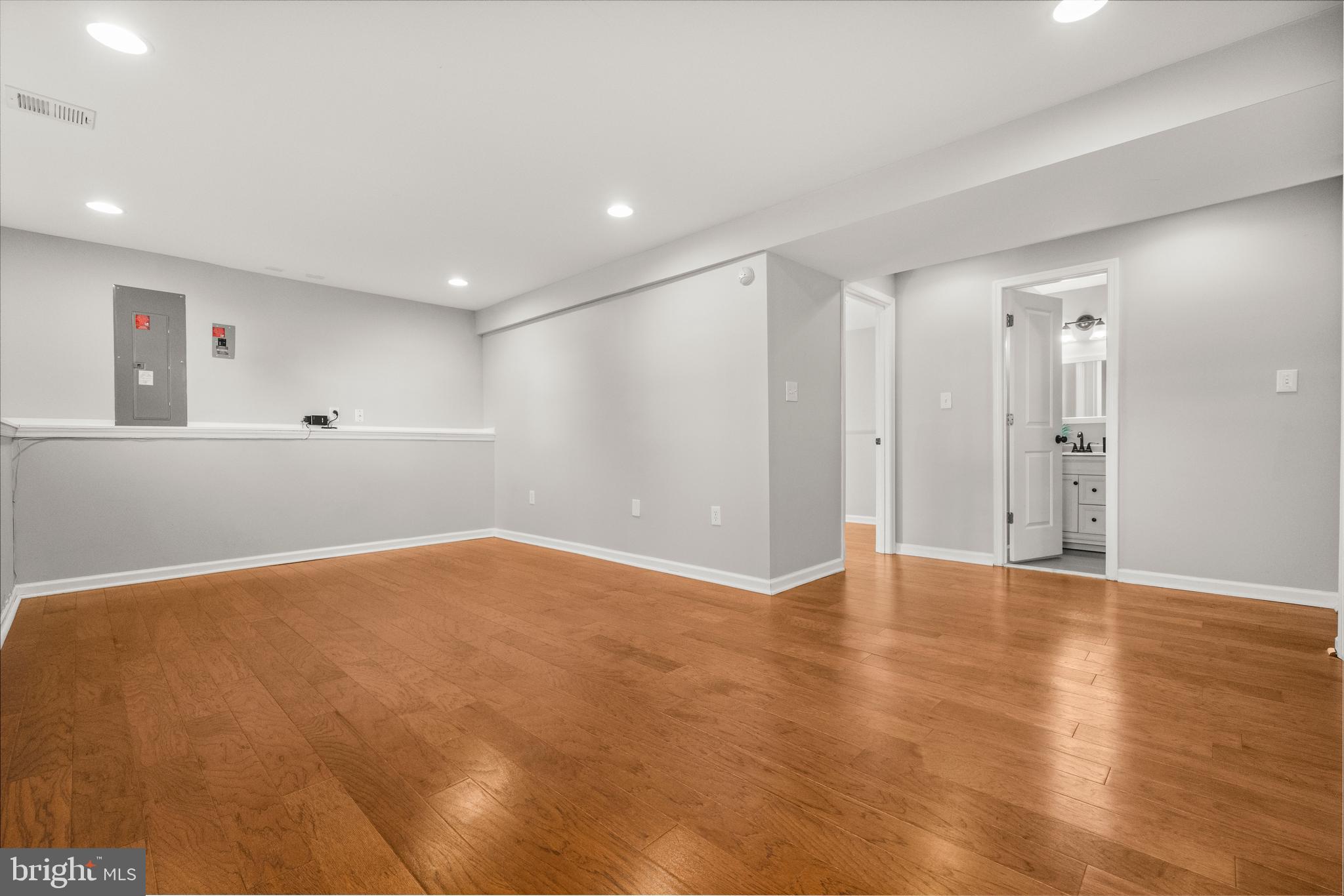 5408 NORLINDA CIRCLE