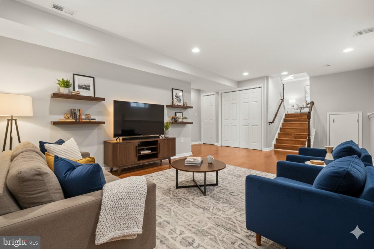 5408 NORLINDA CIRCLE