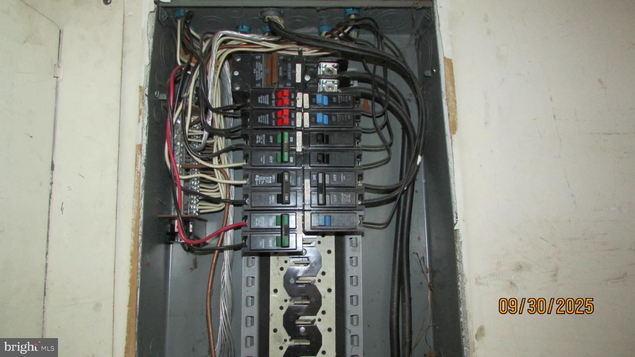 4416 VAN BUREN STREET