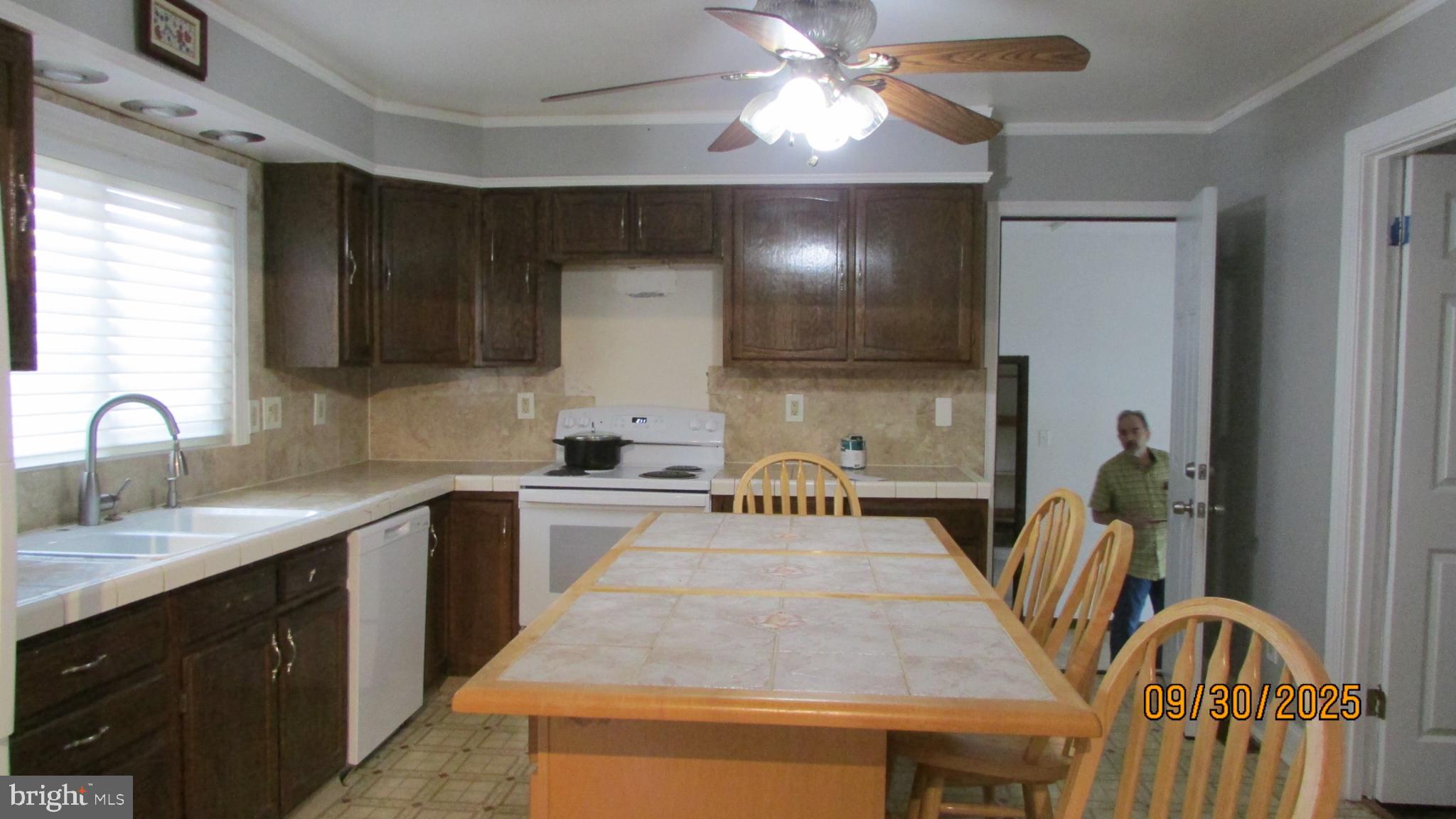 4416 VAN BUREN STREET