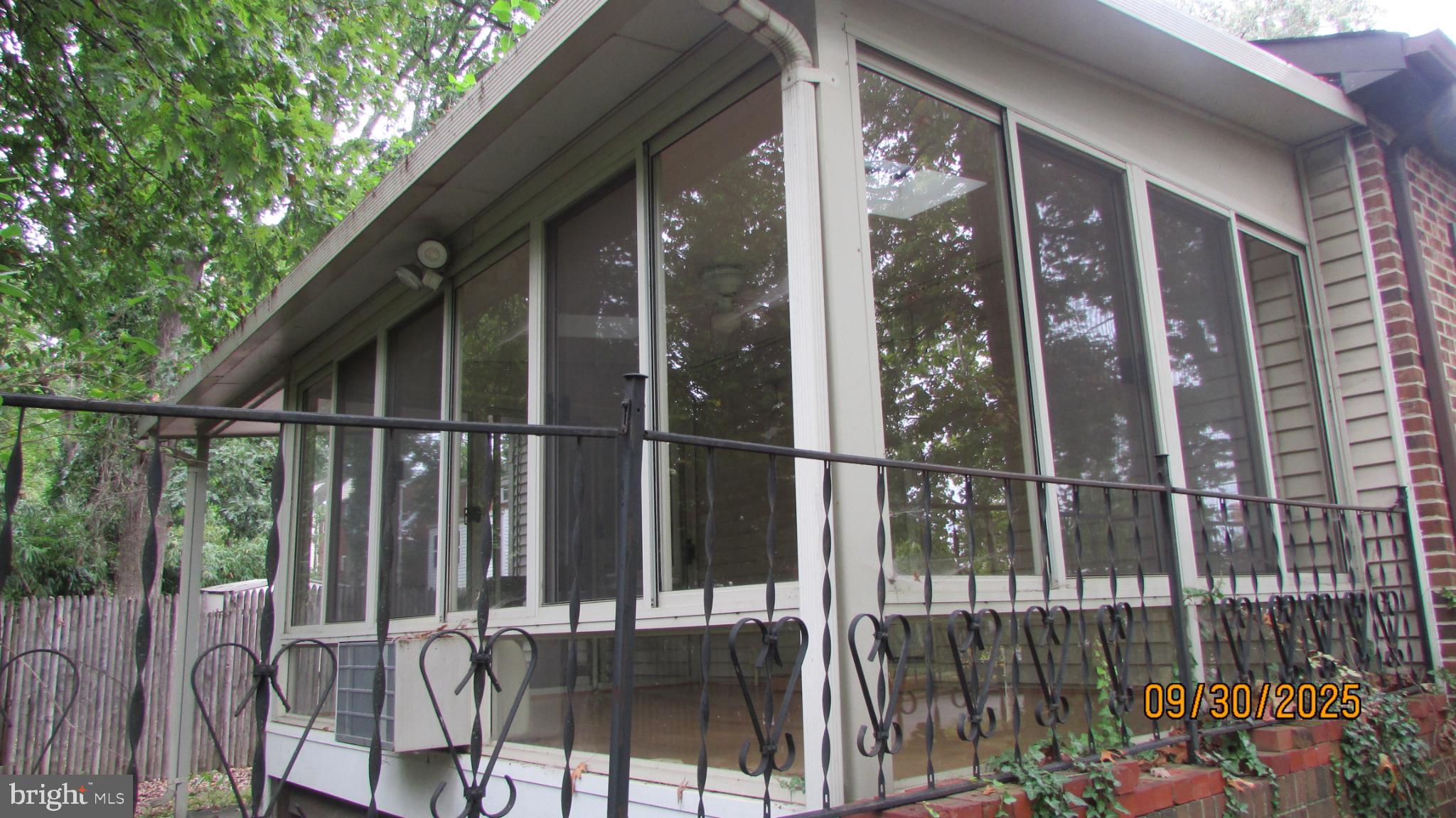 4416 VAN BUREN STREET