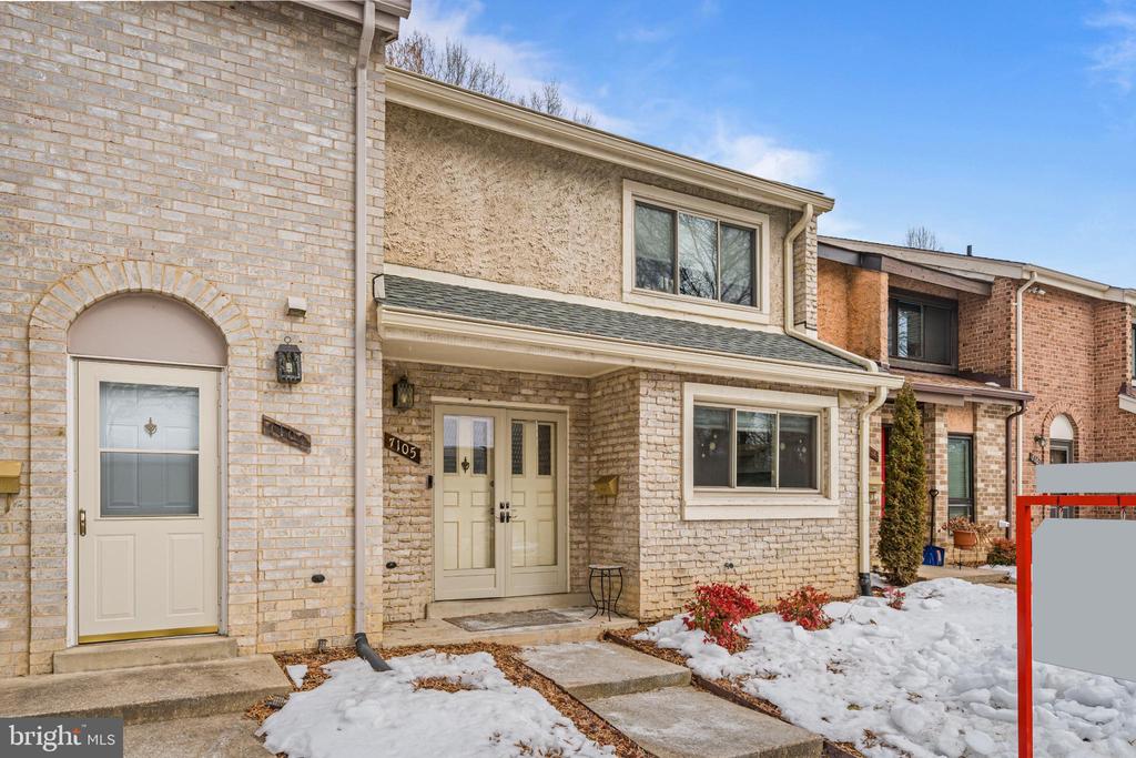 7105 ORA GLEN COURT