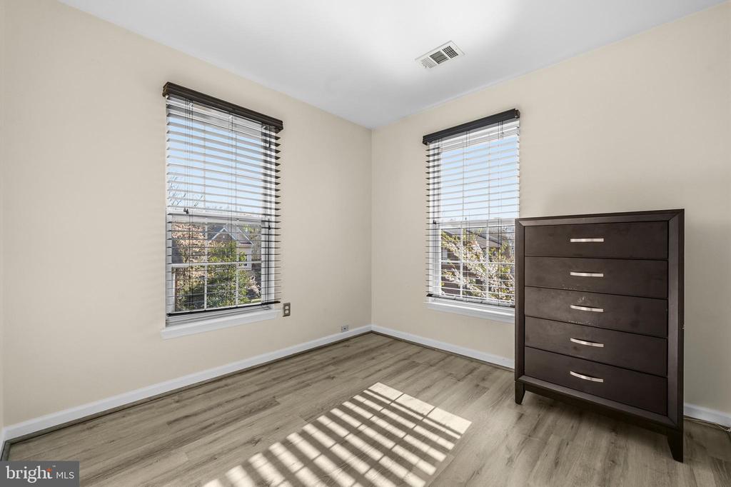 1701 CRIMSON PLACE